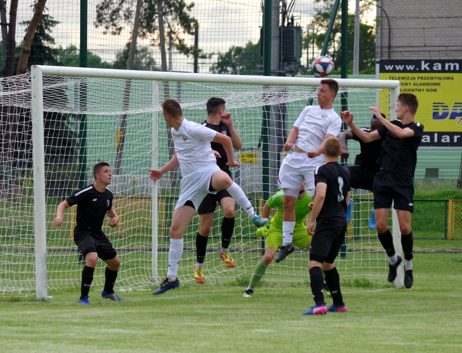 Huragan Wołomin – Drukarz Warszawa 2:0 (0:0)